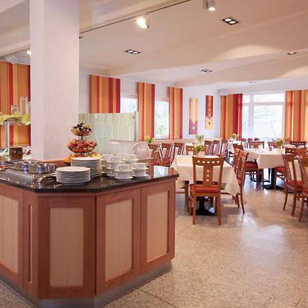 פרידריכסדורף Taunustagungshotel מראה חיצוני תמונה
