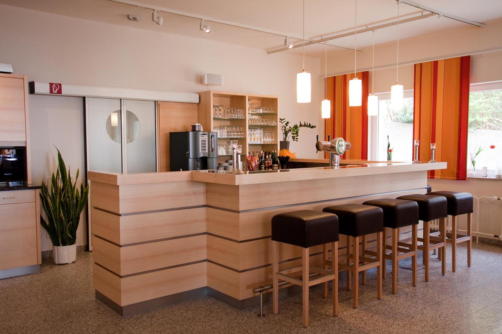 פרידריכסדורף Taunustagungshotel מראה חיצוני תמונה